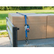 Samonavíjací upínací popruh KERBL 37181 3 m / 25 mm / 300 kg, modrý